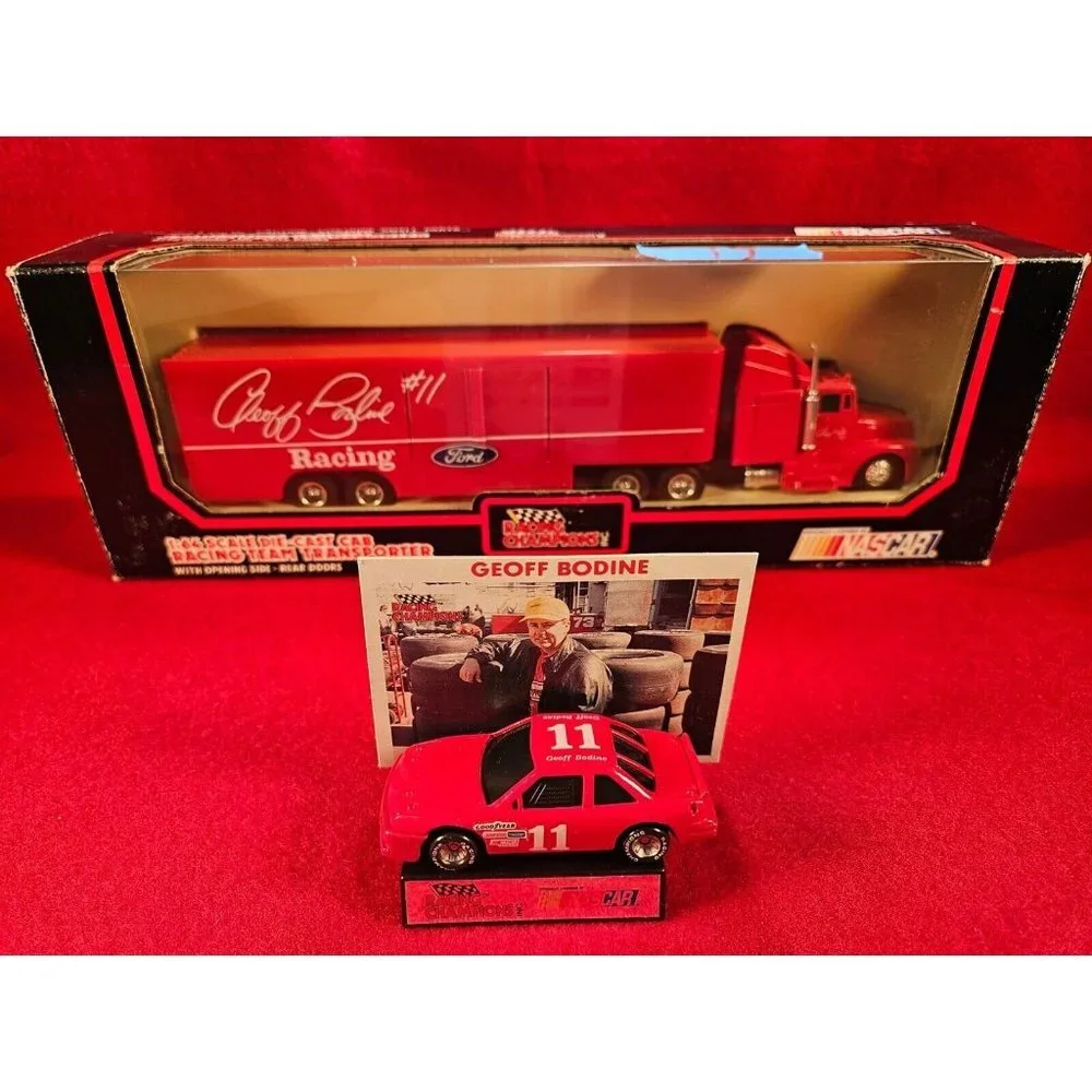 GEOFF BODINE NASCAR‎ TRANSPORTER BUNDLE w/MATCHING STOCKCAR & PLAYER CARD